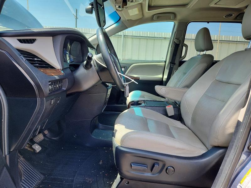 Photo 7 from auction – 2015 TOYOTA SIENNA with VIN 5TDYK3DC4FS669977
