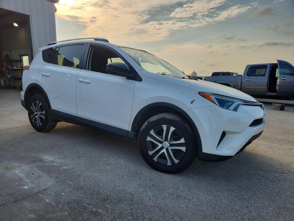 Photo 4 from auction – 2016 TOYOTA RAV4 with VIN 2T3ZFREV8GW241468
