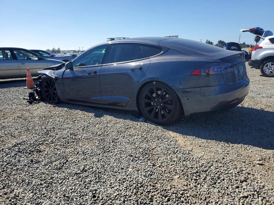 Photo 2 from auction – 2020 TESLA MODEL S with VIN 5YJSA1E21LF391557