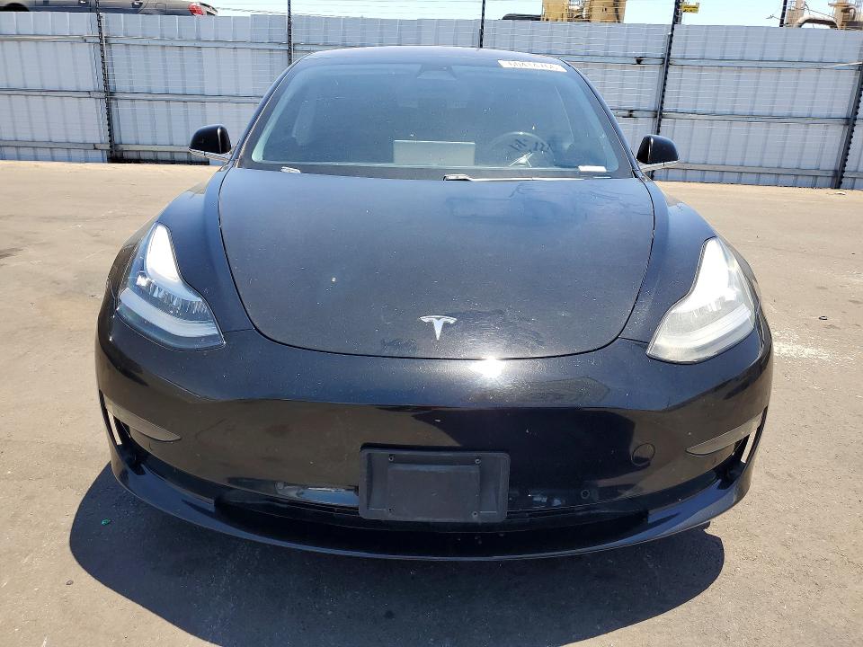 Photo 5 from auction – 2018 TESLA MODEL 3 with VIN 5YJ3E1EA4JF172346