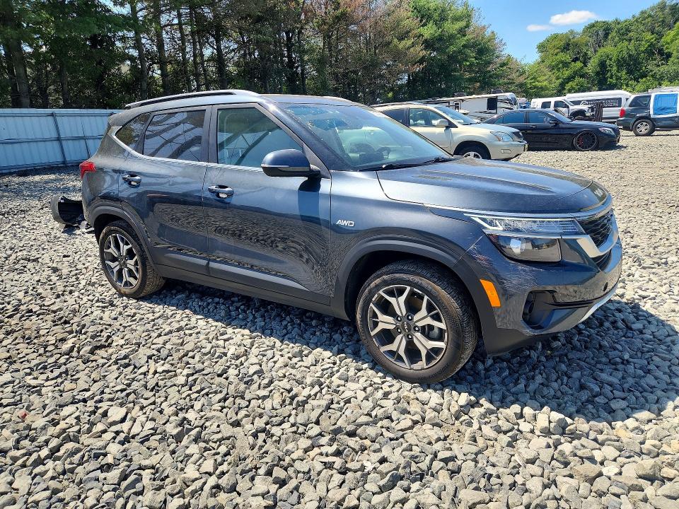 Photo 4 from auction – 2023 KIA SELTOS with VIN KNDERCAA6P7441539