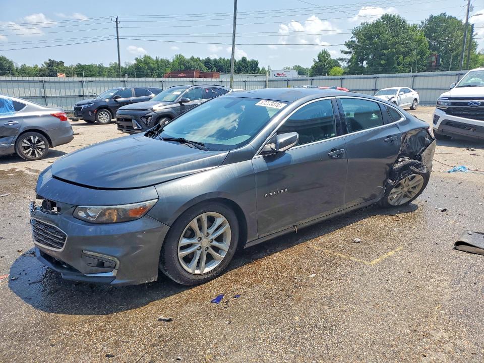 CHEVROLET MALIBU 2018 with VIN 1G1ZD5ST8JF158402 - Photo from auction