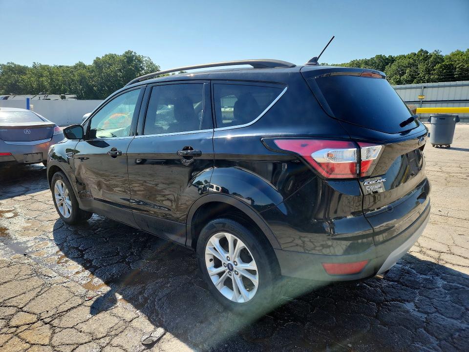 Фото 2 с аукциона – 2018 FORD ESCAPE с VIN 1FMCU9GD3JUB43139