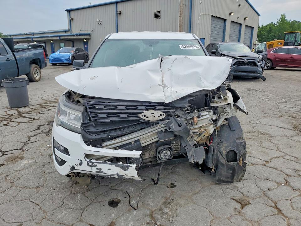 Photo 5 from auction – 2017 FORD EXPLORER with VIN 1FM5K8D83HGD35623
