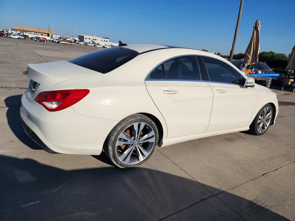 Photo 3 from auction – 2017 MERCEDES-BENZ CLA with VIN WDDSJ4EB3HN428091