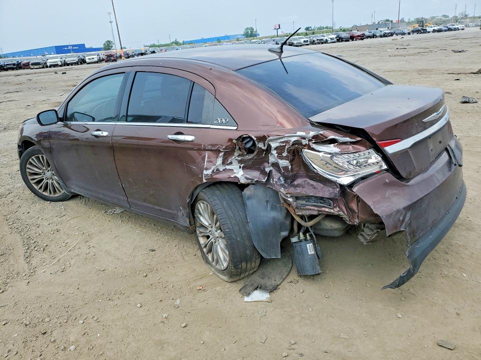 Photo 2 from auction – 2012 CHRYSLER 200 with VIN 1C3CCBCB1CN305693