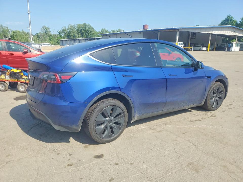 Photo 3 from auction – 2025 TESLA MODEL Y with VIN 7SAYGDEEXSA339749