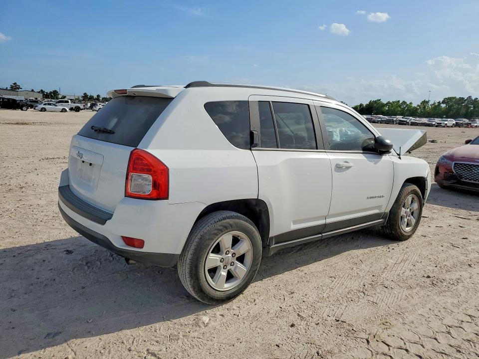 Photo 3 from auction – 2013 JEEP COMPASS with VIN 1C4NJCBA1DD250890