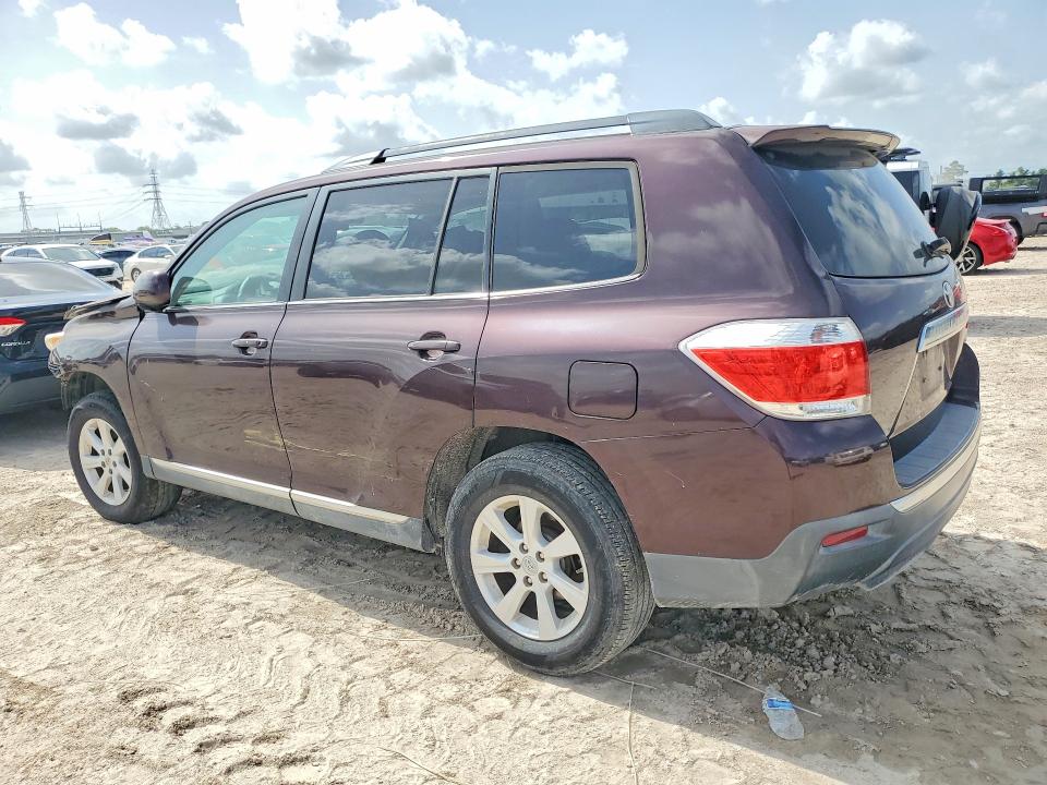 Photo 2 from auction – 2011 TOYOTA HIGHLANDER with VIN 5TDZK3EH3BS041093