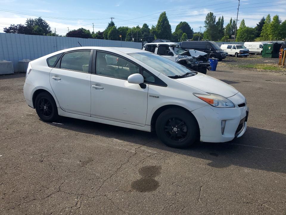 Photo 4 from auction – 2013 TOYOTA PRIUS with VIN JTDKN3DU4D5573386