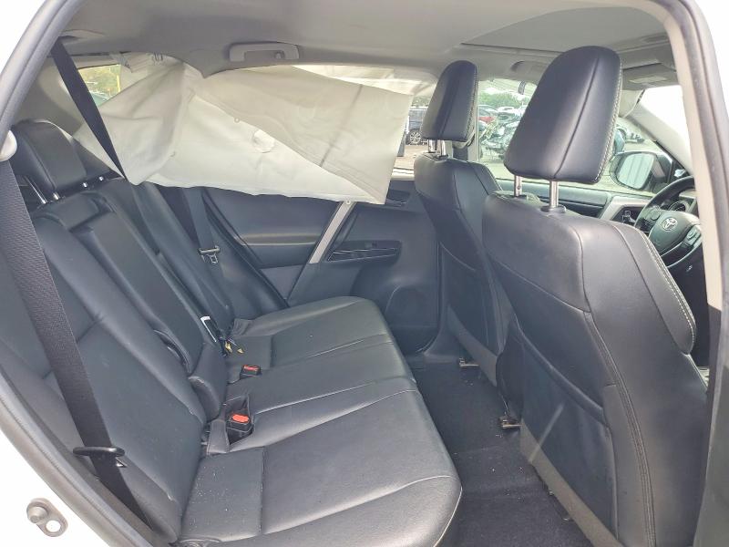 Photo 10 from auction – 2018 TOYOTA RAV4 with VIN 2T3YFREV7JW448811