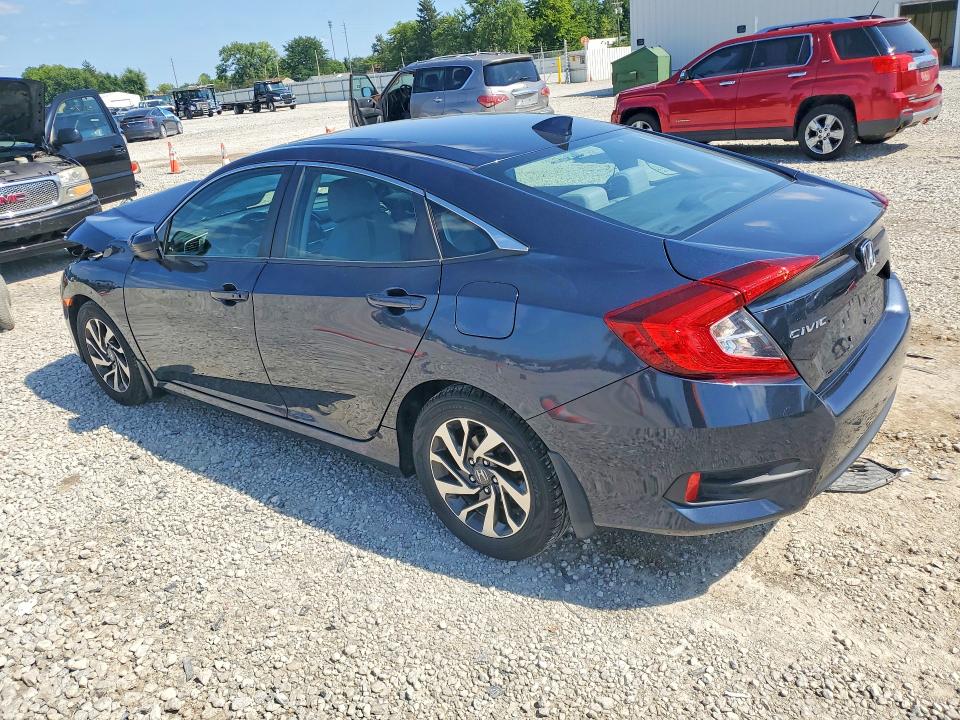 Снимка 2 от търг – 2017 HONDA CIVIC с VIN 19XFC2F70HE076984