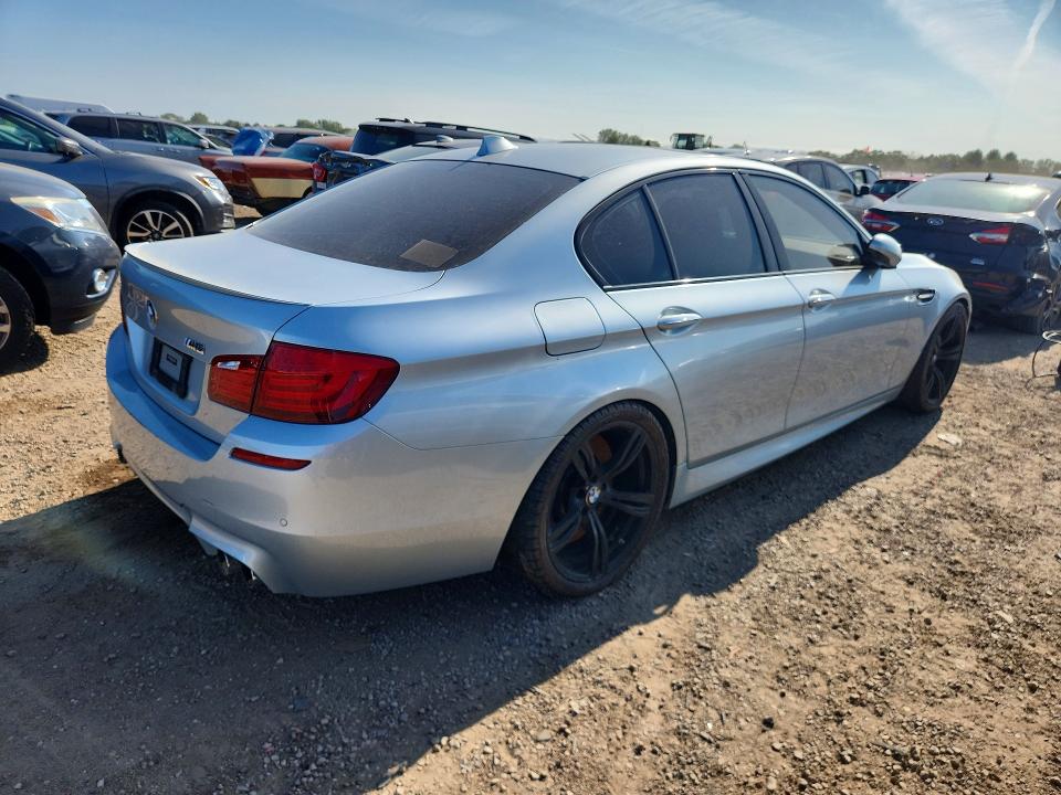 Photo 3 from auction – 2013 BMW M5 with VIN WBSFV9C59DD097018
