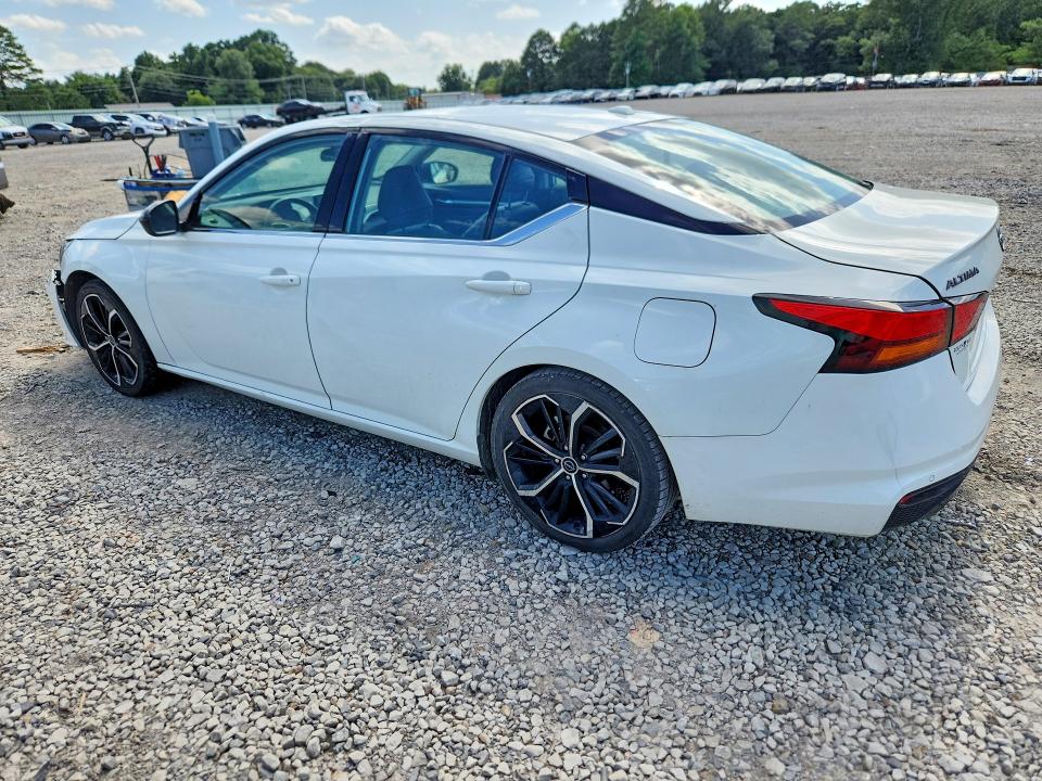 Photo 2 from auction – 2023 NISSAN ALTIMA with VIN 1N4BL4CV2PN344690