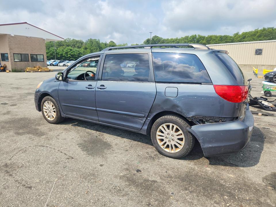 Photo 2 from auction – 2010 TOYOTA SIENNA with VIN 5TDYK4CCXAS327532