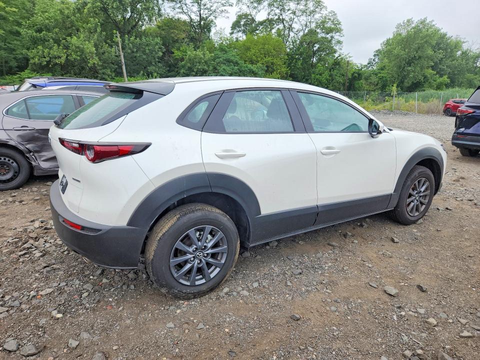 Photo 3 from auction – 2026 MAZDA CX-30 with VIN 3MVDMBAL2TM143316
