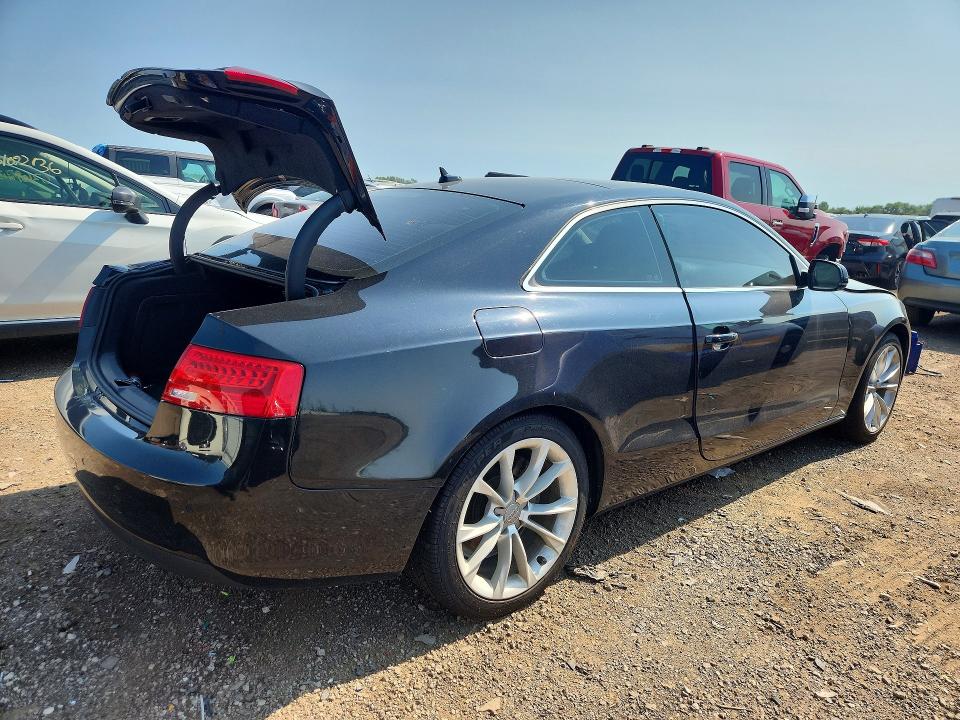 Photo 3 from auction – 2013 AUDI A5 with VIN WAULFAFR7DA020542