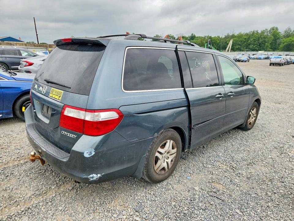Photo 3 from auction – 2005 HONDA ODYSSEY with VIN 5FNRL38485B421626