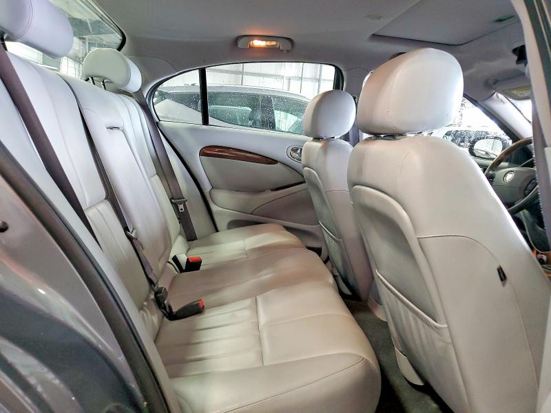 Photo 10 from auction – 2003 JAGUAR S-TYPE with VIN SAJEA01U93HM73276