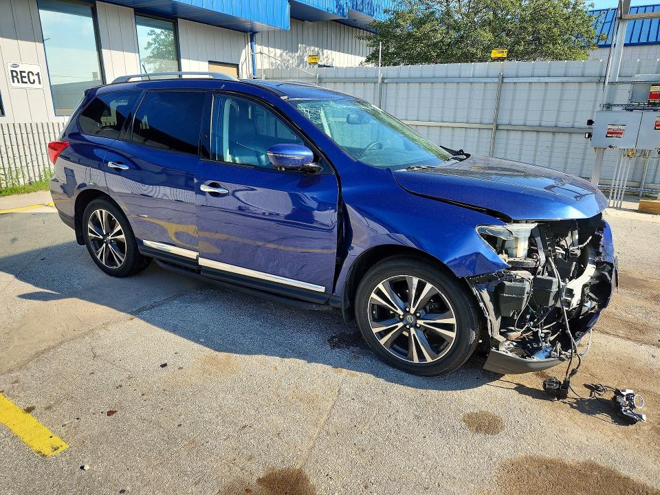 Photo 4 from auction – 2017 NISSAN PATHFINDER with VIN 5N1DR2MM3HC633386