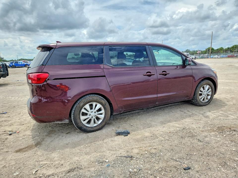 Photo 3 from auction – 2017 KIA SEDONA with VIN KNDMB5C16H6241163