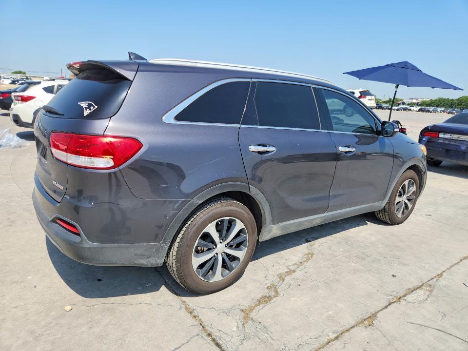 Photo 3 from auction – 2016 KIA SORENTO with VIN 5XYPH4A10GG030884