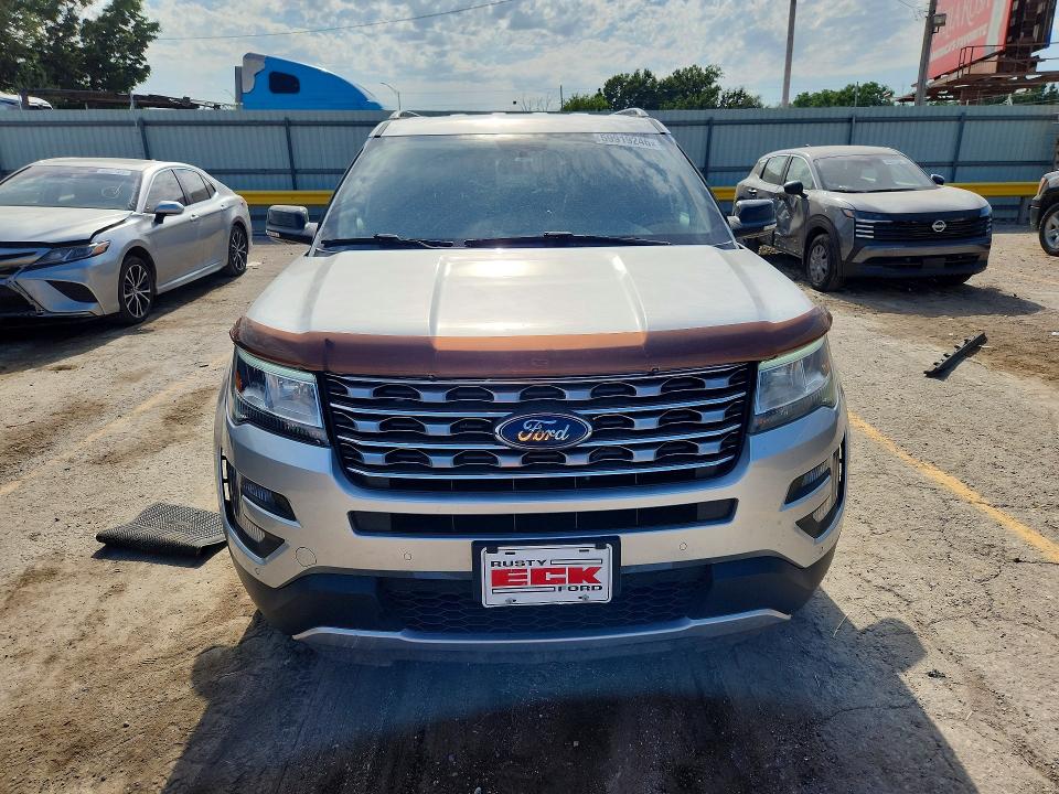 Photo 5 from auction – 2017 FORD EXPLORER with VIN 1FM5K8D82HGD03231