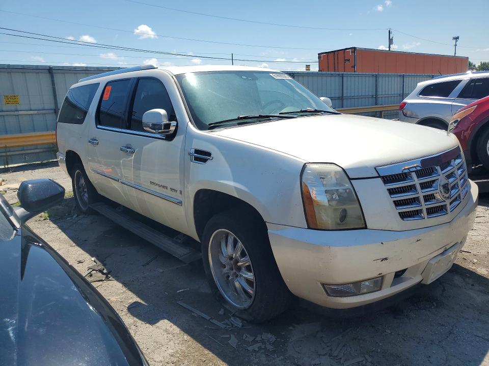 Photo 4 from auction – 2008 CADILLAC ESCALADE with VIN 1GYFK66828R119061