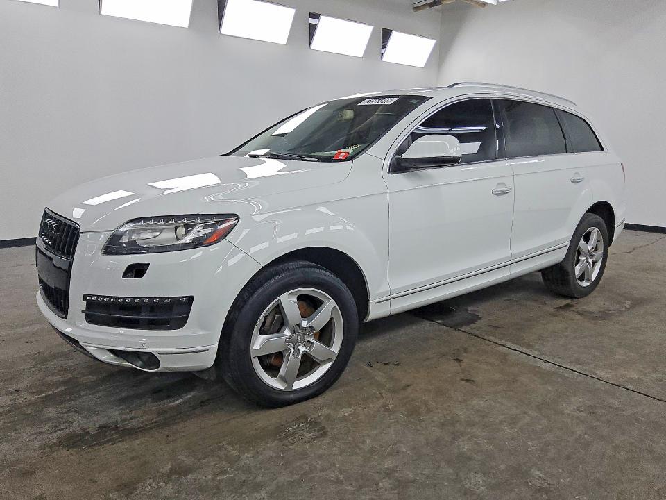 AUDI Q7 2015 مع رقم تعريف المركبة WA1LGAFE8FD020252 - صورة من المزاد
