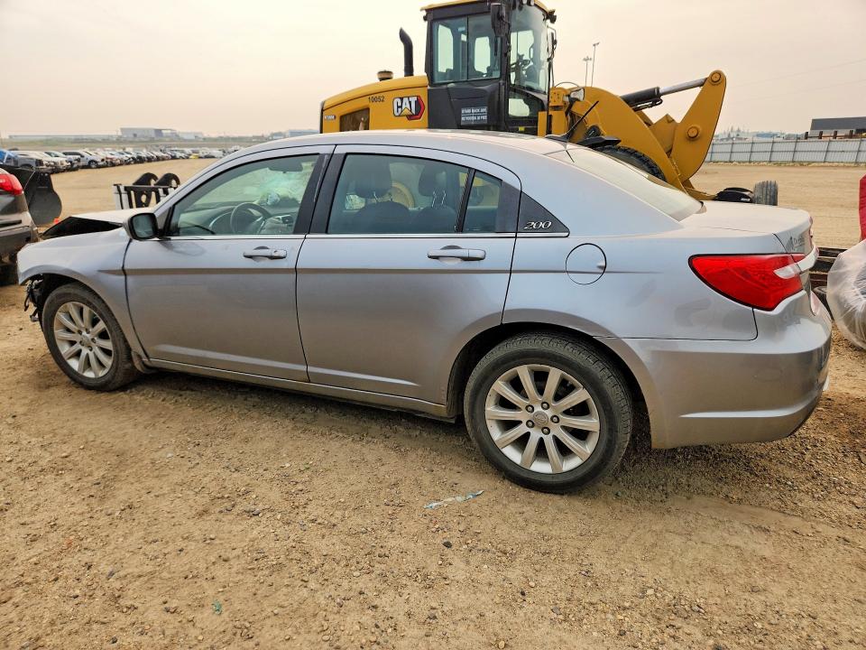Photo 2 from auction – 2013 CHRYSLER 200 with VIN 1C3CCBBB2DN509566