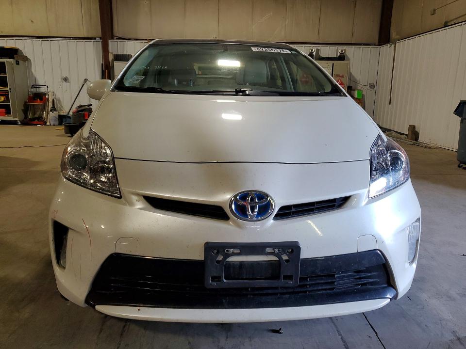 Photo 5 from auction – 2013 TOYOTA PRIUS with VIN JTDKN3DUXD1685567