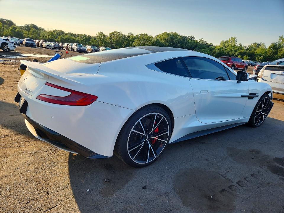 Photo 3 from auction – 2014 ASTON MARTIN VANQUISH with VIN SCFLDCFP2EGJ00902