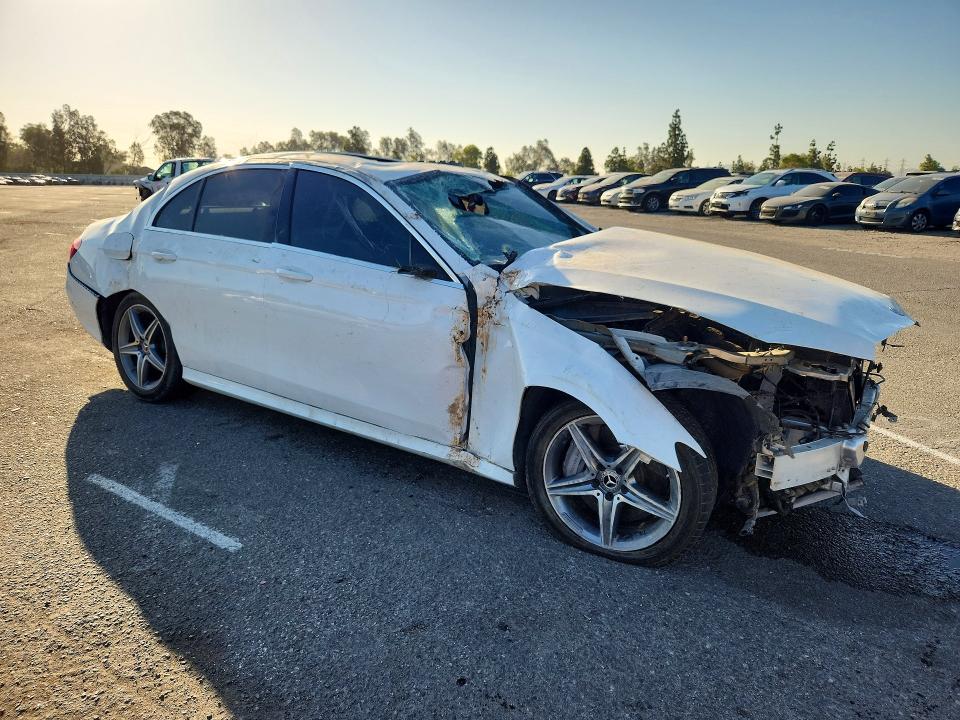 Photo 4 from auction – 2018 MERCEDES-BENZ E with VIN WDDZF4JB1JA384451