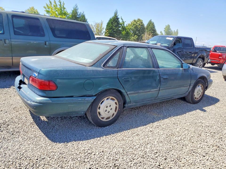 Photo 3 from auction – 1994 FORD TAURUS with VIN 1FALP52U4RA134528