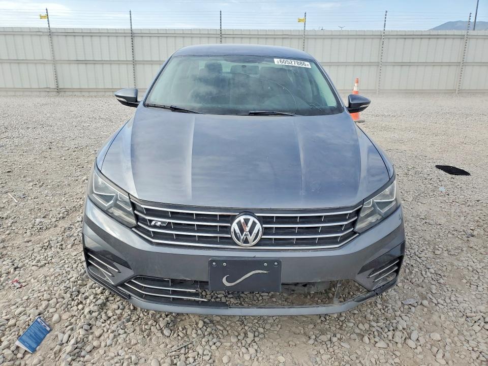 Photo 5 from auction – 2016 VOLKSWAGEN PASSAT with VIN 1VWAT7A3XGC051122