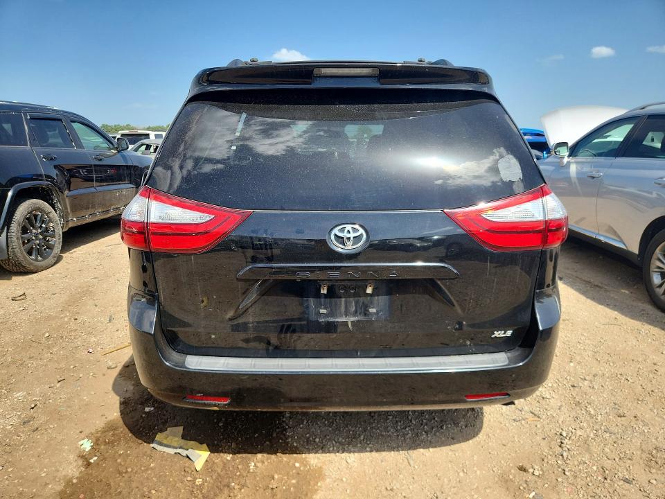 Photo 6 from auction – 2017 TOYOTA SIENNA with VIN 5TDYZ3DC4HS831301