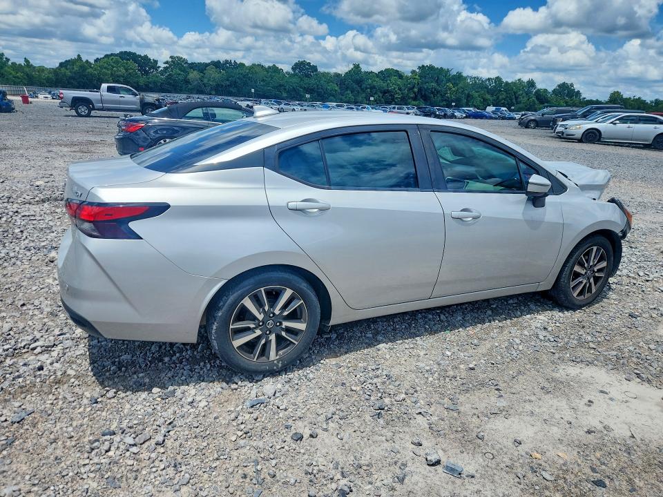 Photo 3 from auction – 2020 NISSAN VERSA with VIN 3N1CN8EV4LL865954