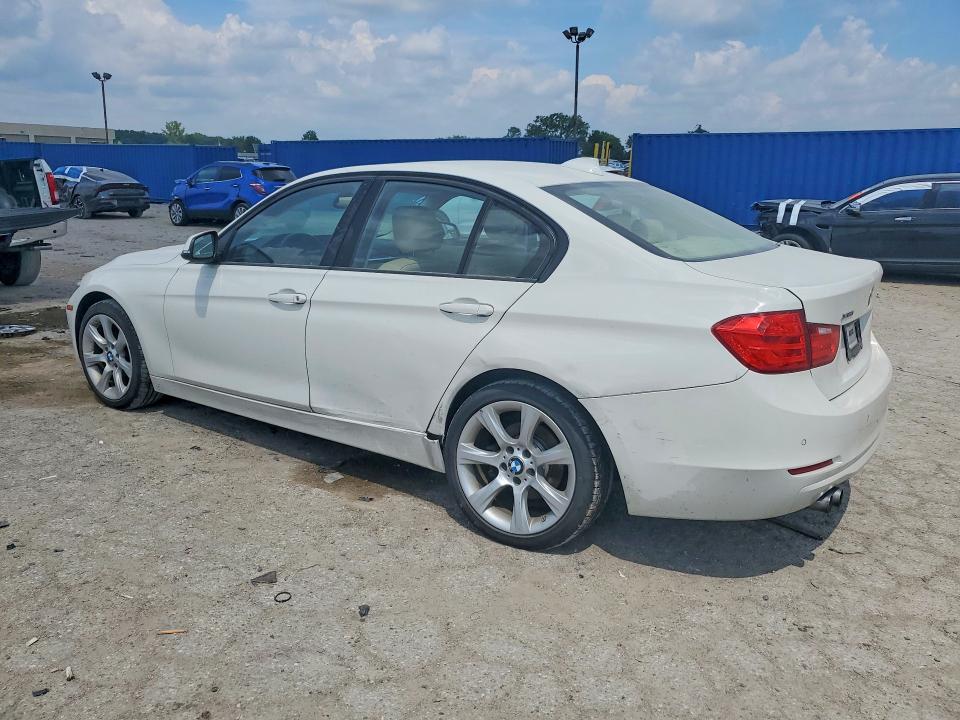 Photo 2 from auction – 2015 BMW 328 with VIN WBA3B3C52FF546978