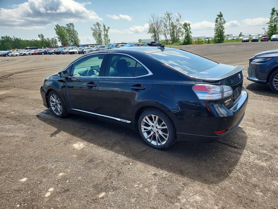 Photo 2 from auction – 2010 LEXUS HS with VIN JTHBB1BA3A2030922