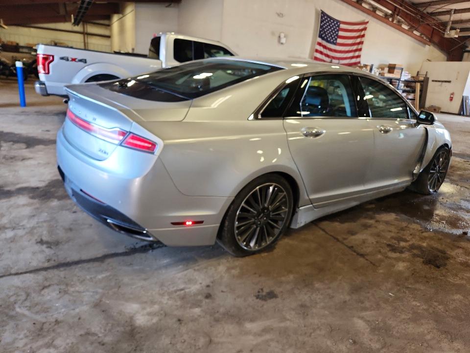 Photo 3 from auction – 2015 LINCOLN MKZ with VIN 3LN6L2LU9FR601696