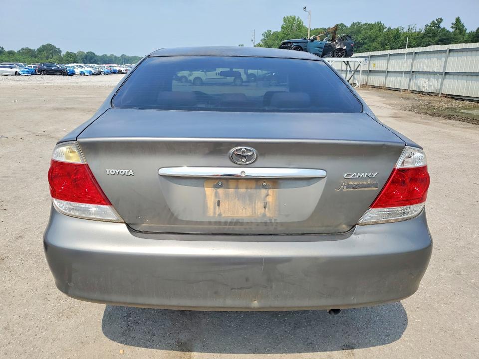 Photo 6 from auction – 2005 TOYOTA CAMRY with VIN 4T1BE32K35U605457