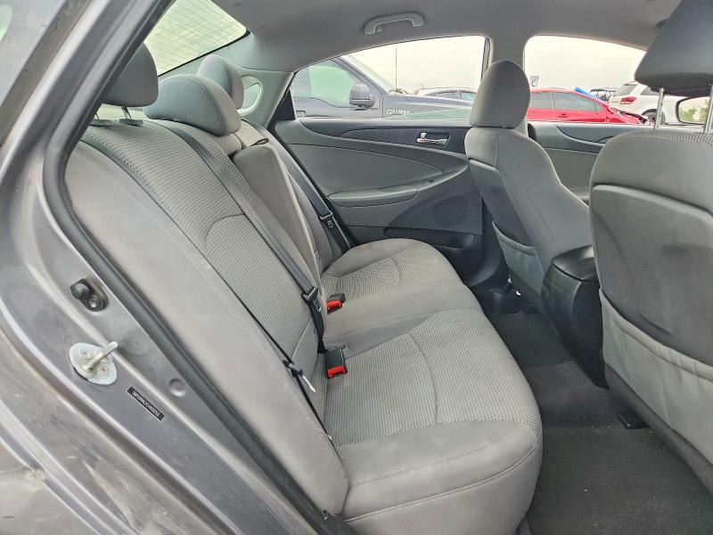 Photo 10 from auction – 2012 HYUNDAI SONATA with VIN 5NPEB4AC1CH400253