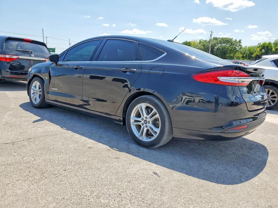 Photo 2 from auction – 2018 FORD FUSION with VIN 3FA6P0LU8JR153978