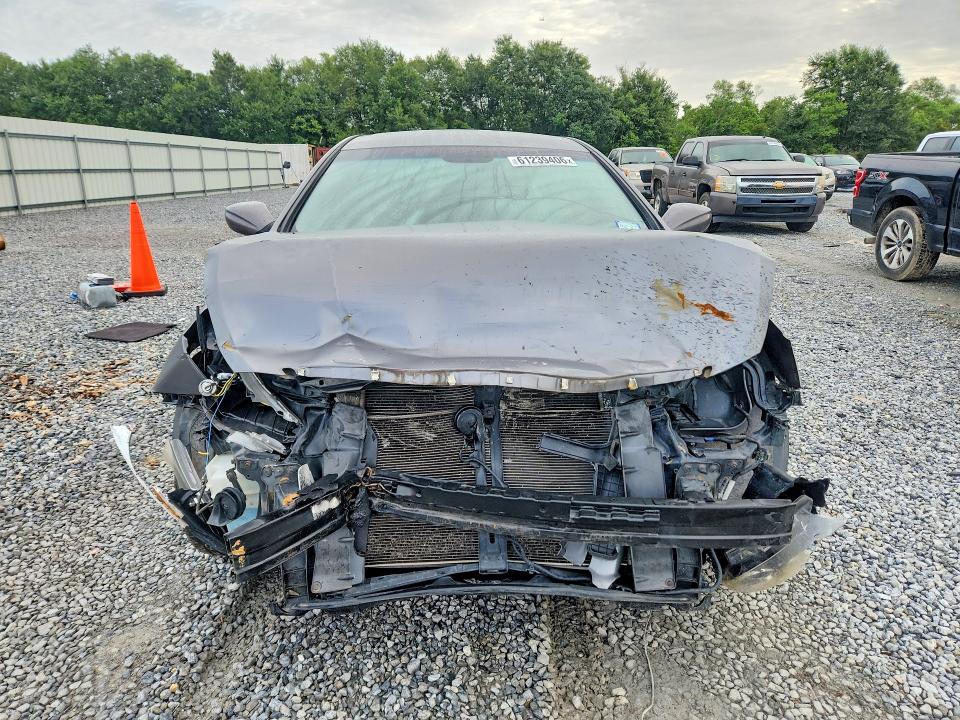 Photo 5 from auction – 2012 HYUNDAI SONATA with VIN 5NPEB4AC1CH400253