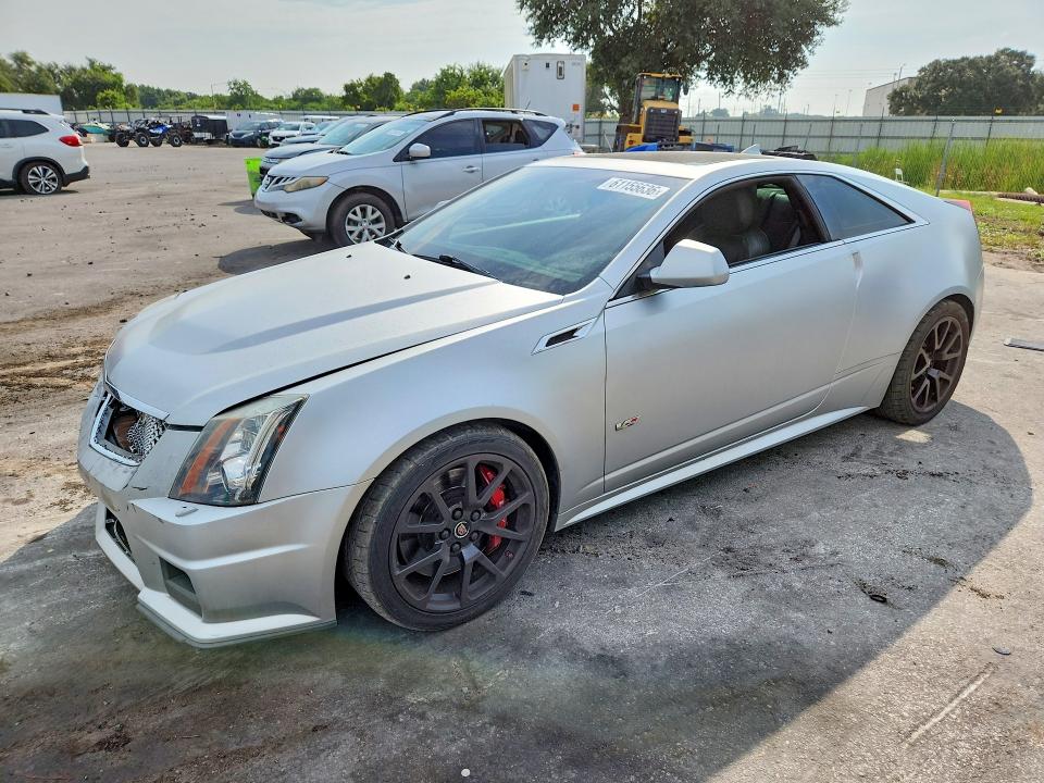 CADILLAC CTS-V 2013 with VIN 1G6DV1EP7D0155233 - Photo from auction