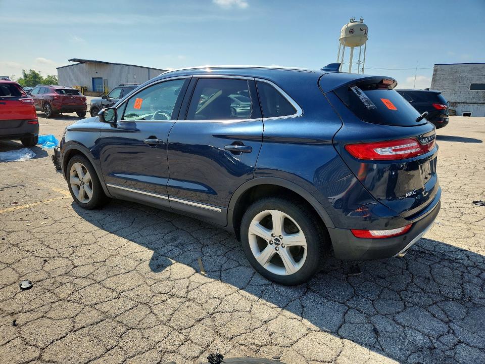 Снимка 2 от търг – 2017 LINCOLN MKC с VIN 5LMCJ1D97HUL50246