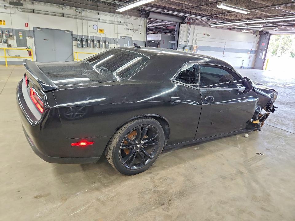 Photo 3 from auction – 2018 DODGE CHALLENGER with VIN 2C3CDZAG7JH276887
