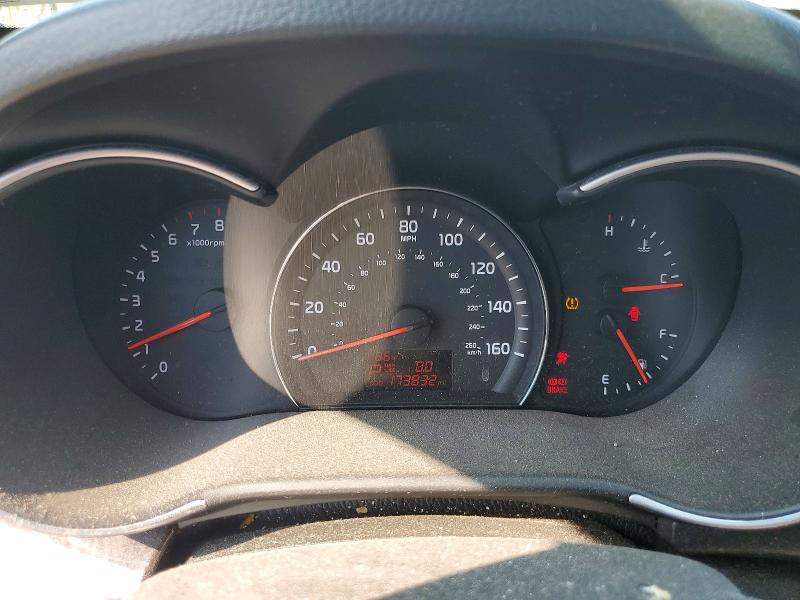 Photo 9 from auction – 2015 KIA SORENTO with VIN 5XYKTDA60FG628573