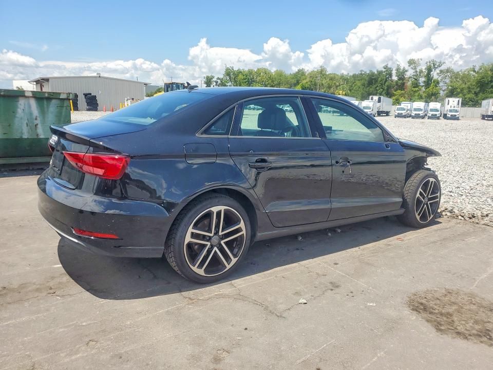 Photo 3 from auction – 2018 AUDI A3 with VIN WAUAUGFF6J1006830