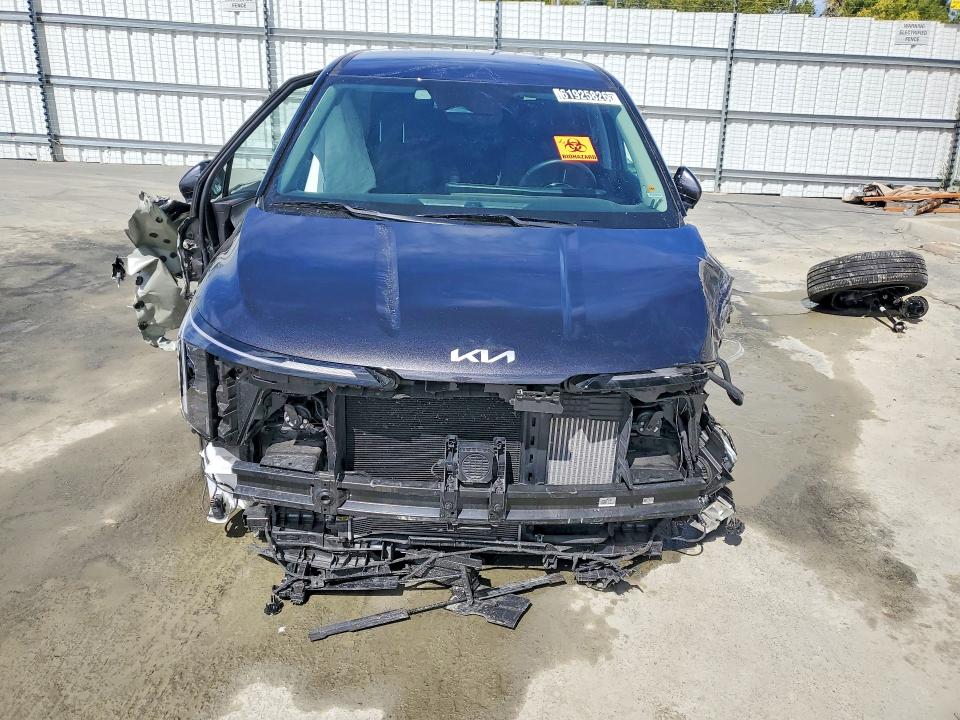 Photo 5 from auction – 2026 KIA CARNIVAL with VIN KNDNB5KA8T6117099